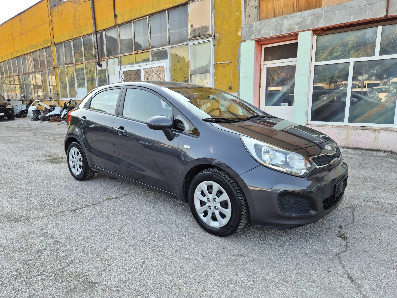 Kia Rio 1.1 CRDI ITALY, снимка 4 - Автомобили и джипове - 55646703