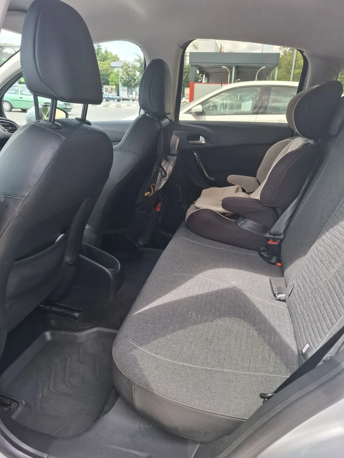 Citroen C3 1.2 pure tech 50000km, снимка 8 - Автомобили и джипове - 55670267