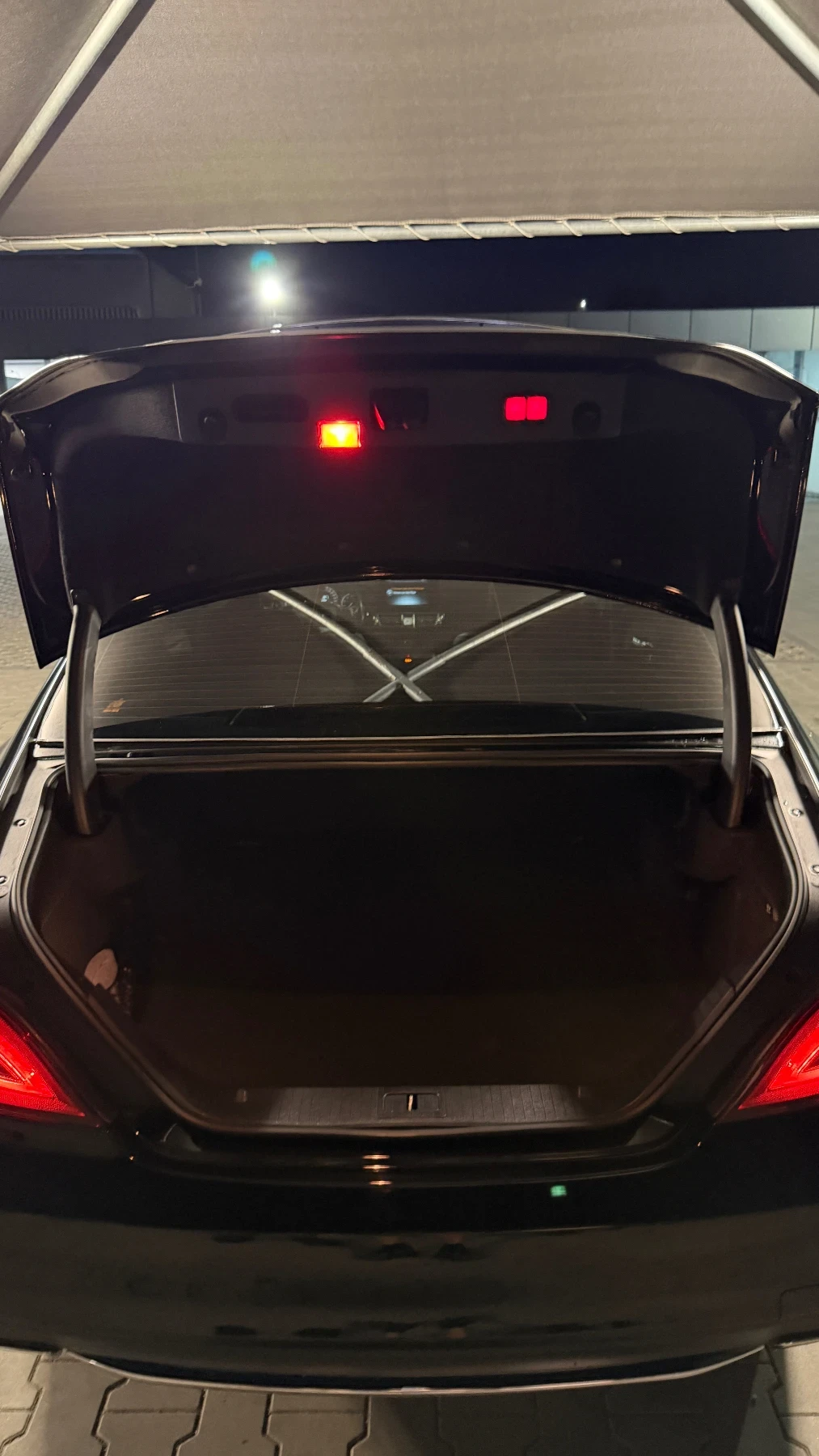 Mercedes-Benz CLS 400 4MATIC AMG ПАКЕТ | RED DESIGNO | ЕЛ. ЩОРА | , снимка 17 - Автомобили и джипове - 55934661