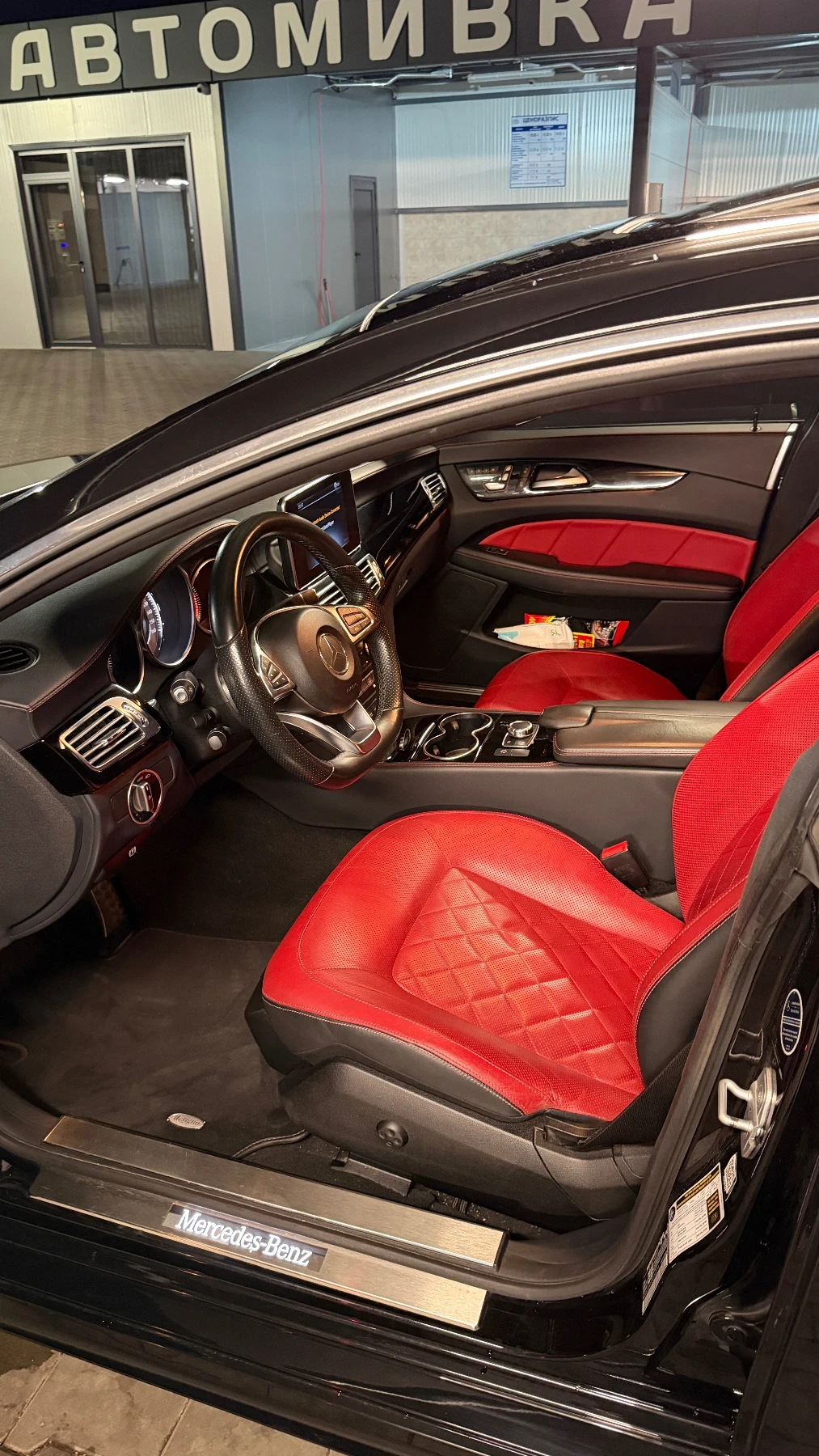 Mercedes-Benz CLS 400 4MATIC AMG ПАКЕТ | RED DESIGNO | ЕЛ. ЩОРА | , снимка 9 - Автомобили и джипове - 55934661