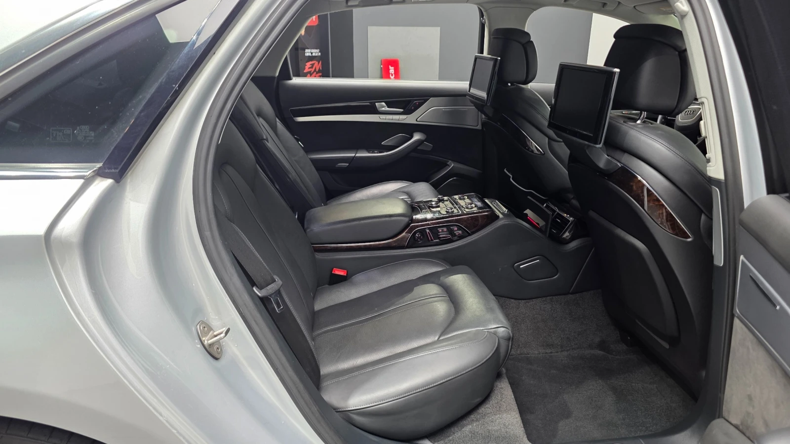 Audi A8 4.0T LWB AWD * DIS * B&O * ОБДУХ * TV * FULLLL, снимка 11 - Автомобили и джипове - 55834377