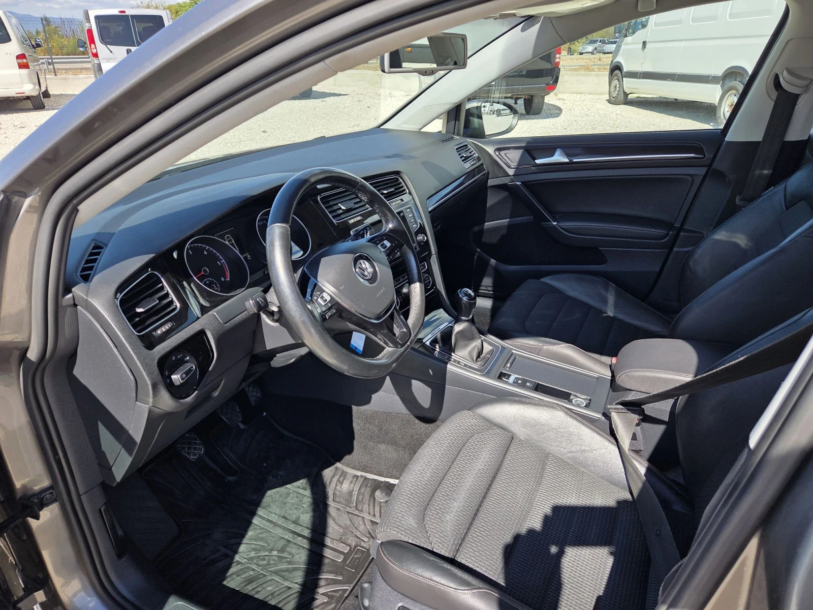 VW Golf Full option 4x4, снимка 7 - Автомобили и джипове - 56095900