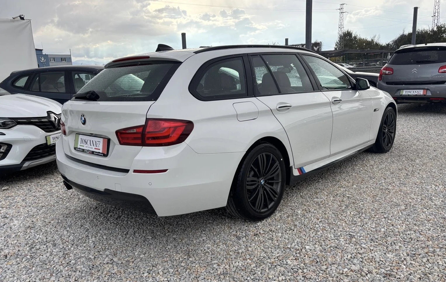 BMW 525 xDrive* 218к.с.* Подгрев* Лизинг * , снимка 4 - Автомобили и джипове - 56336873