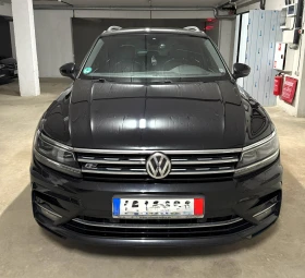 VW Tiguan 2.0 TSI R-Line 4Motion 220кс Бензин.Всички екстри, снимка 1