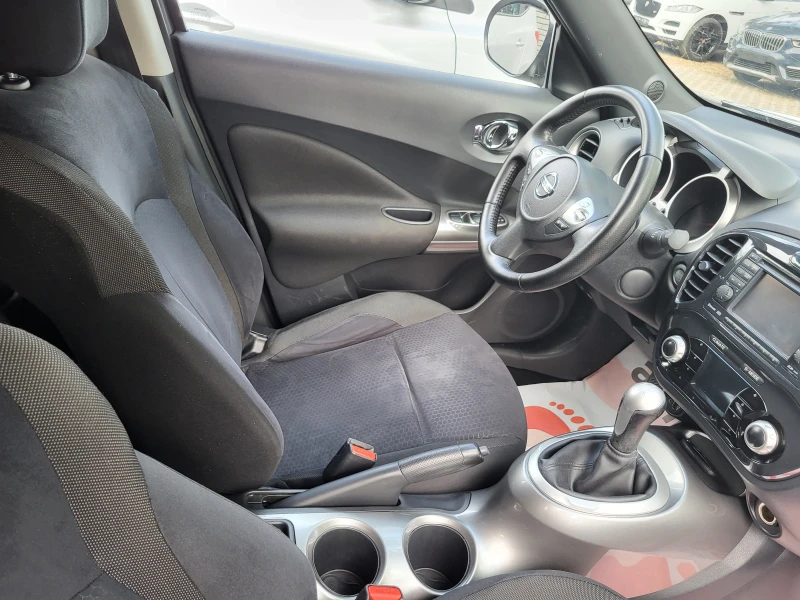 Nissan Juke 1.6i, снимка 8 - Автомобили и джипове - 47880181