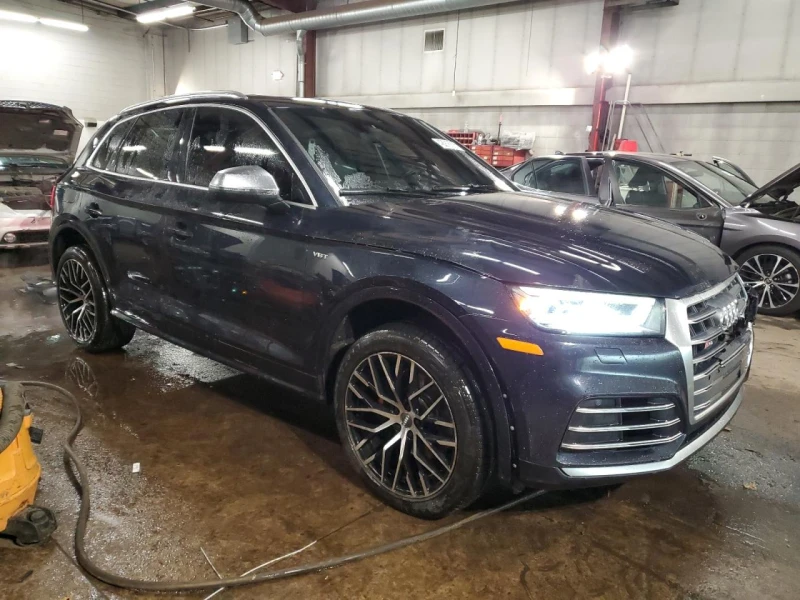 Audi SQ5 Quattro* Matrix* Virtual* Подгрев* Пано* Камери* , снимка 4 - Автомобили и джипове - 49239792