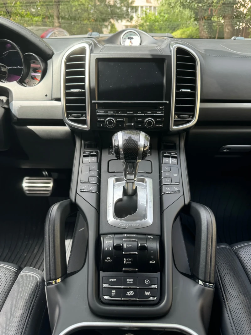 Porsche Cayenne Turbo S, снимка 8 - Автомобили и джипове - 49310279