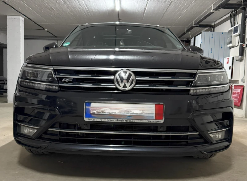 VW Tiguan 2.0 TSI R-Line 4Motion 220кс Бензин.Всички екстри, снимка 10 - Автомобили и джипове - 49387727