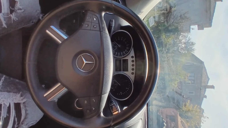 Mercedes-Benz ML 320, снимка 9 - Автомобили и джипове - 53068256