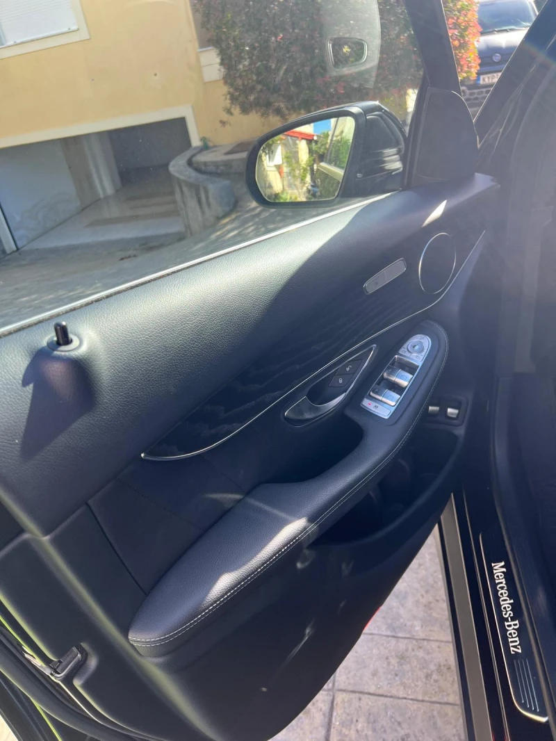 Mercedes-Benz GLC 220, снимка 5 - Автомобили и джипове - 52815423