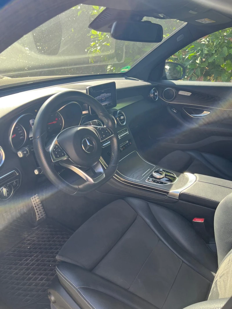 Mercedes-Benz GLC 220, снимка 6 - Автомобили и джипове - 52815423