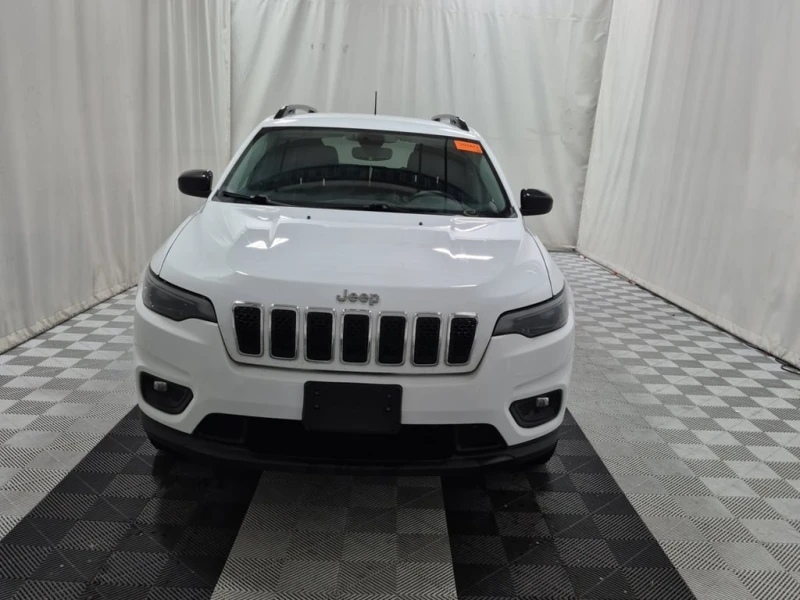Jeep Cherokee * NORTH * CARFAX * ЦЕНА ДО БГ, снимка 2 - Автомобили и джипове - 53035425