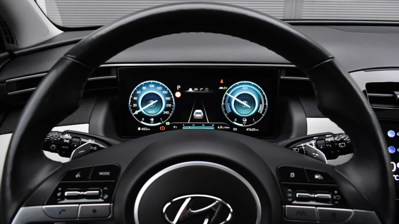 Hyundai Tucson 1.6 T-GDi PREMIUM Hybrid Automatic, снимка 12 - Автомобили и джипове - 53176695