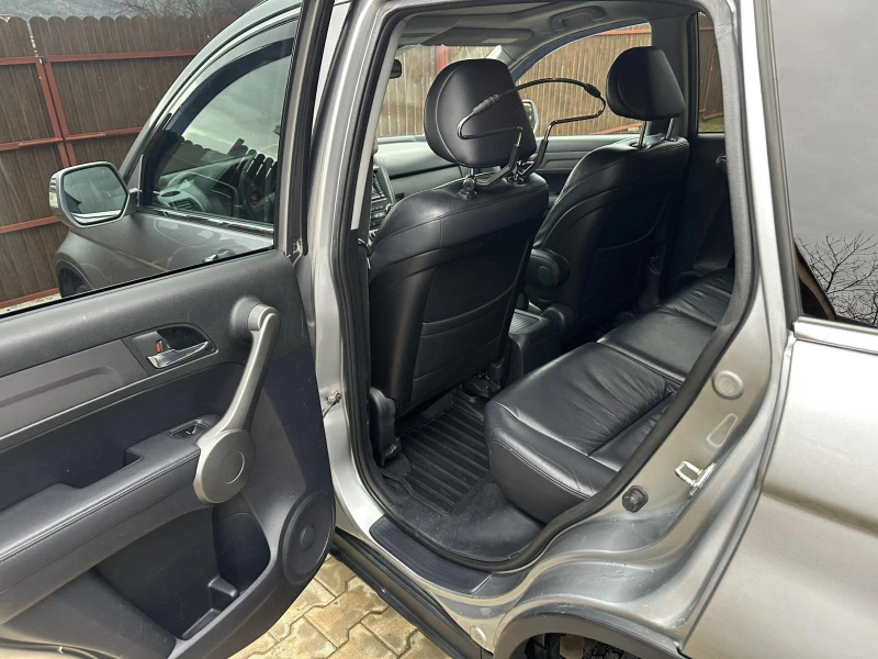 Honda Cr-v Executive, снимка 10 - Автомобили и джипове - 53301242