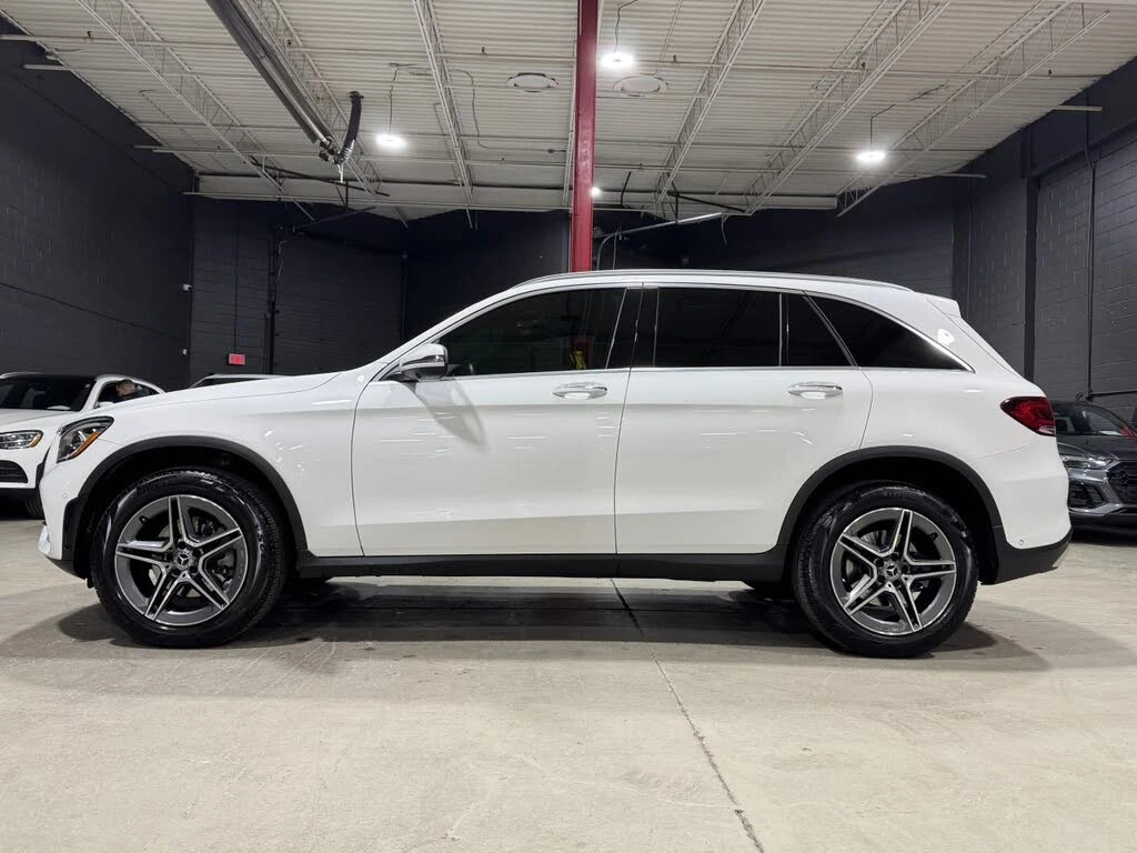 Mercedes-Benz GLC 300 4MATIC AMG* 360CAM* KEYLESS* AMBIENT*  - изображение 6