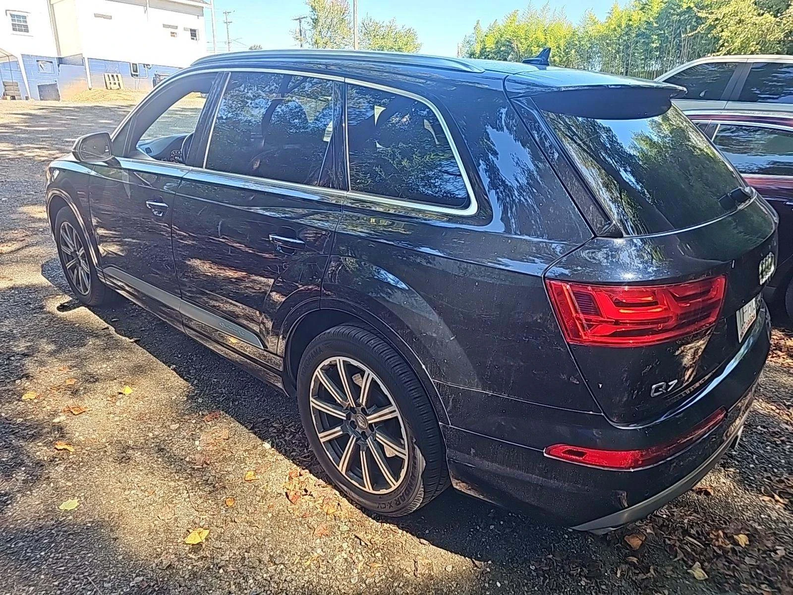 Audi Q7 3.0T Premium Plus - изображение 2