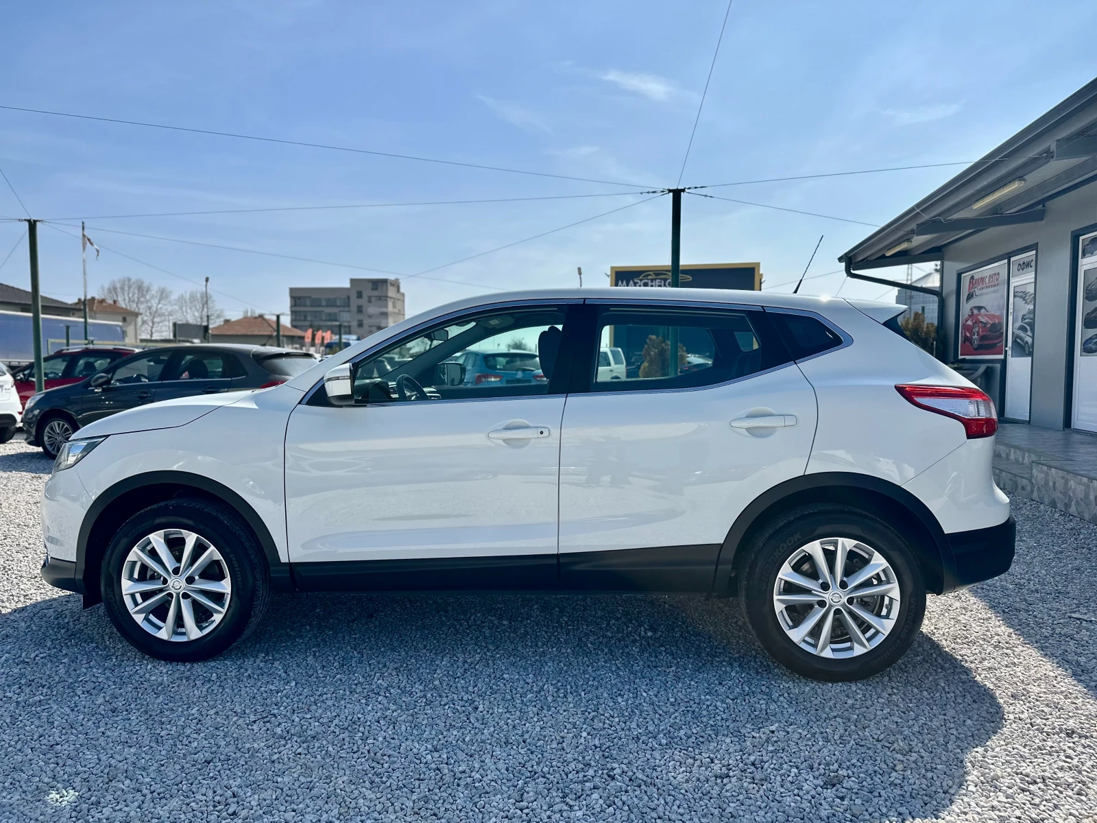 Nissan Qashqai 1.5DCI* PureDRIVE* , снимка 2 - Автомобили и джипове - 53837484