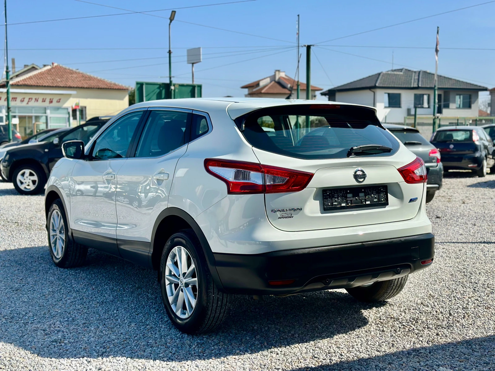 Nissan Qashqai 1.5DCI* PureDRIVE* , снимка 3 - Автомобили и джипове - 53837484