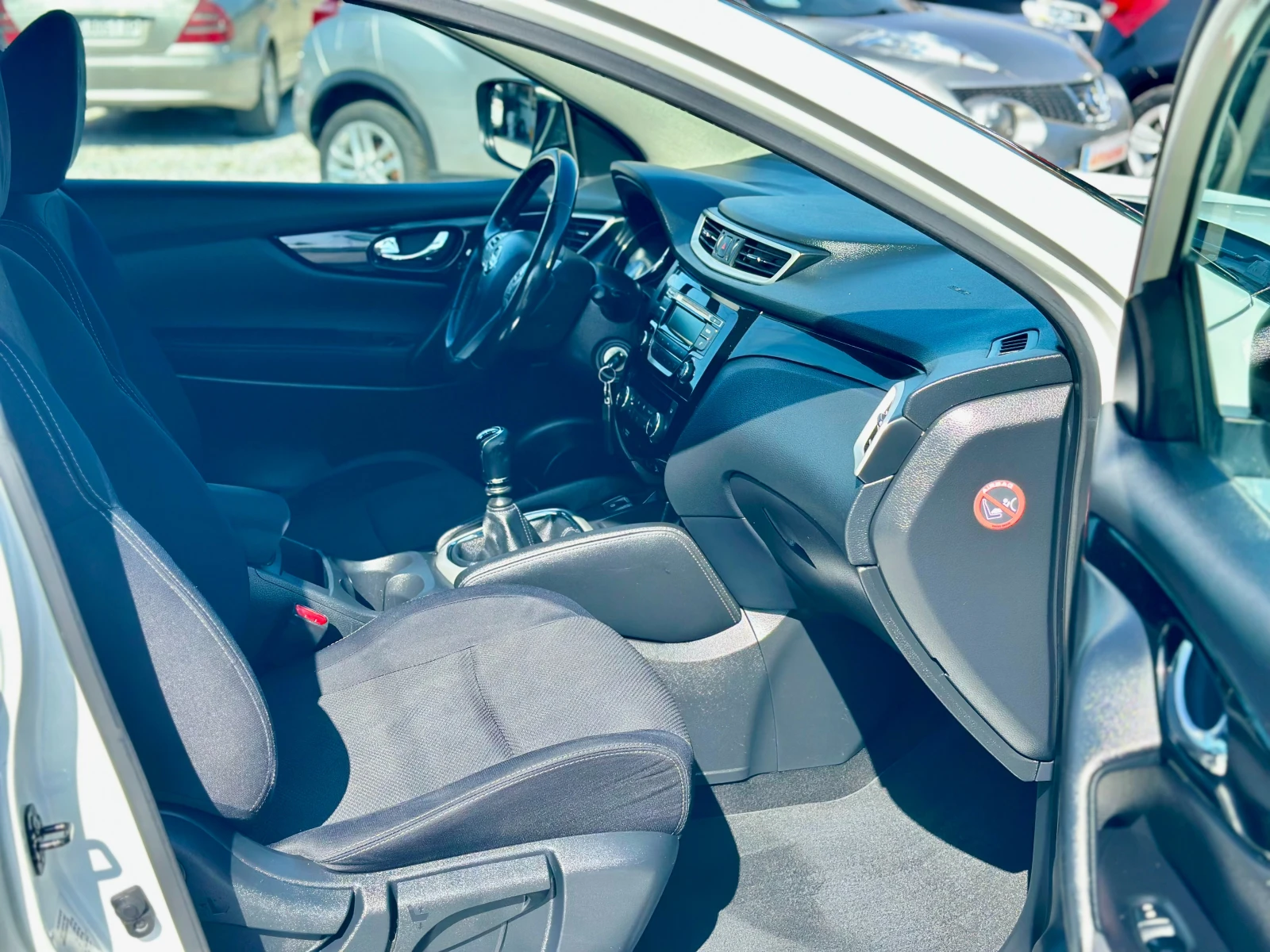 Nissan Qashqai 1.5DCI* PureDRIVE* , снимка 7 - Автомобили и джипове - 53837484