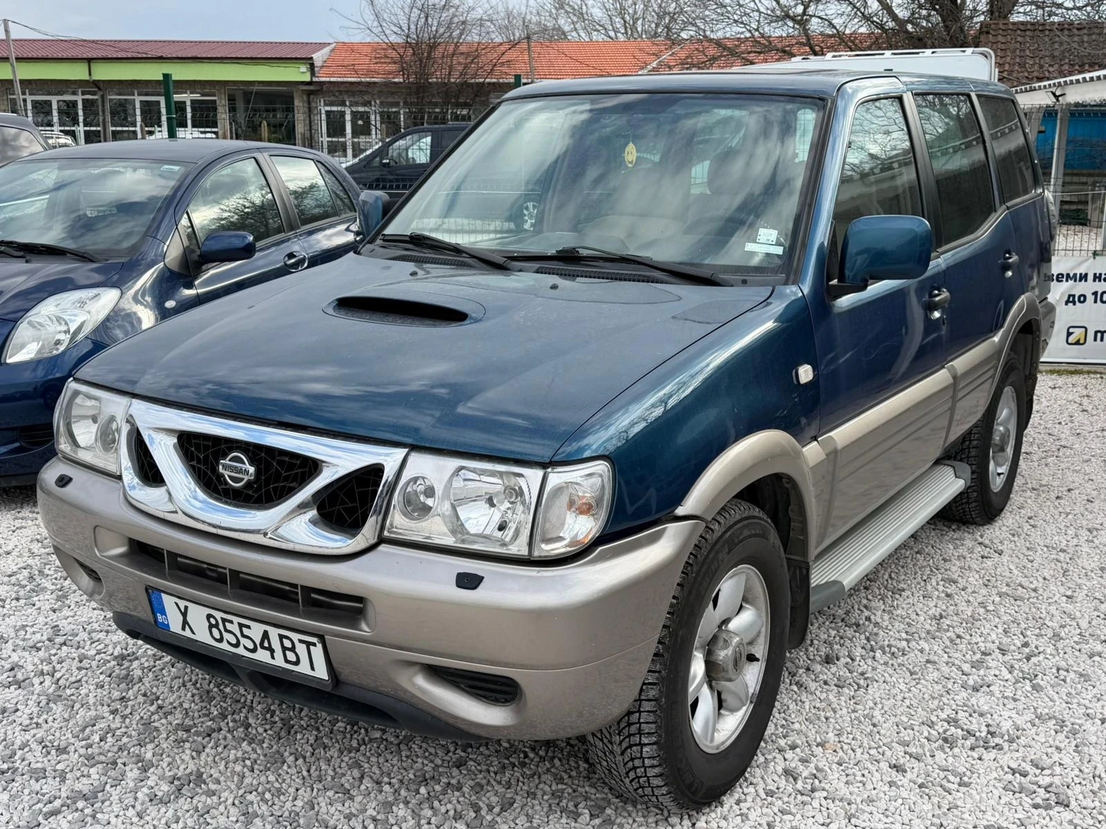 Nissan Terrano 2.7 TD, снимка 2 - Автомобили и джипове - 53881987