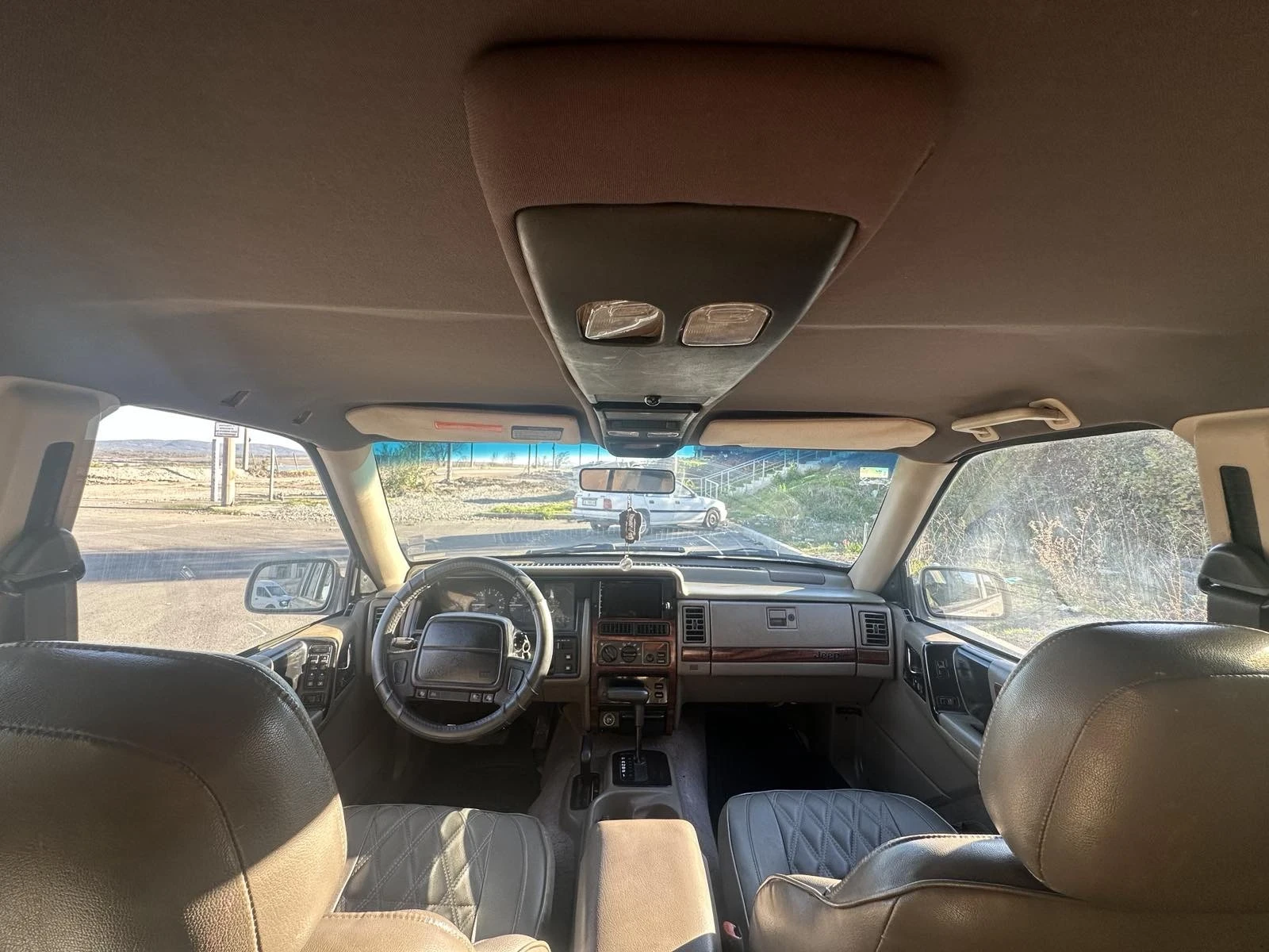 Jeep Grand cherokee, снимка 9 - Автомобили и джипове - 54306078