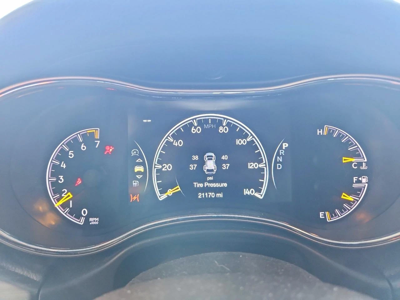Jeep Grand cherokee 3.6l Laredo, снимка 9 - Автомобили и джипове - 54429430