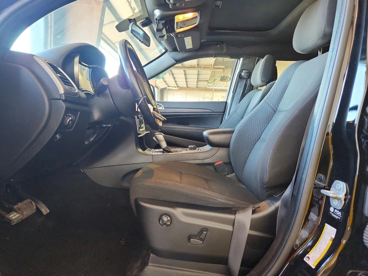 Jeep Grand cherokee 3.6l Laredo, снимка 7 - Автомобили и джипове - 54429430