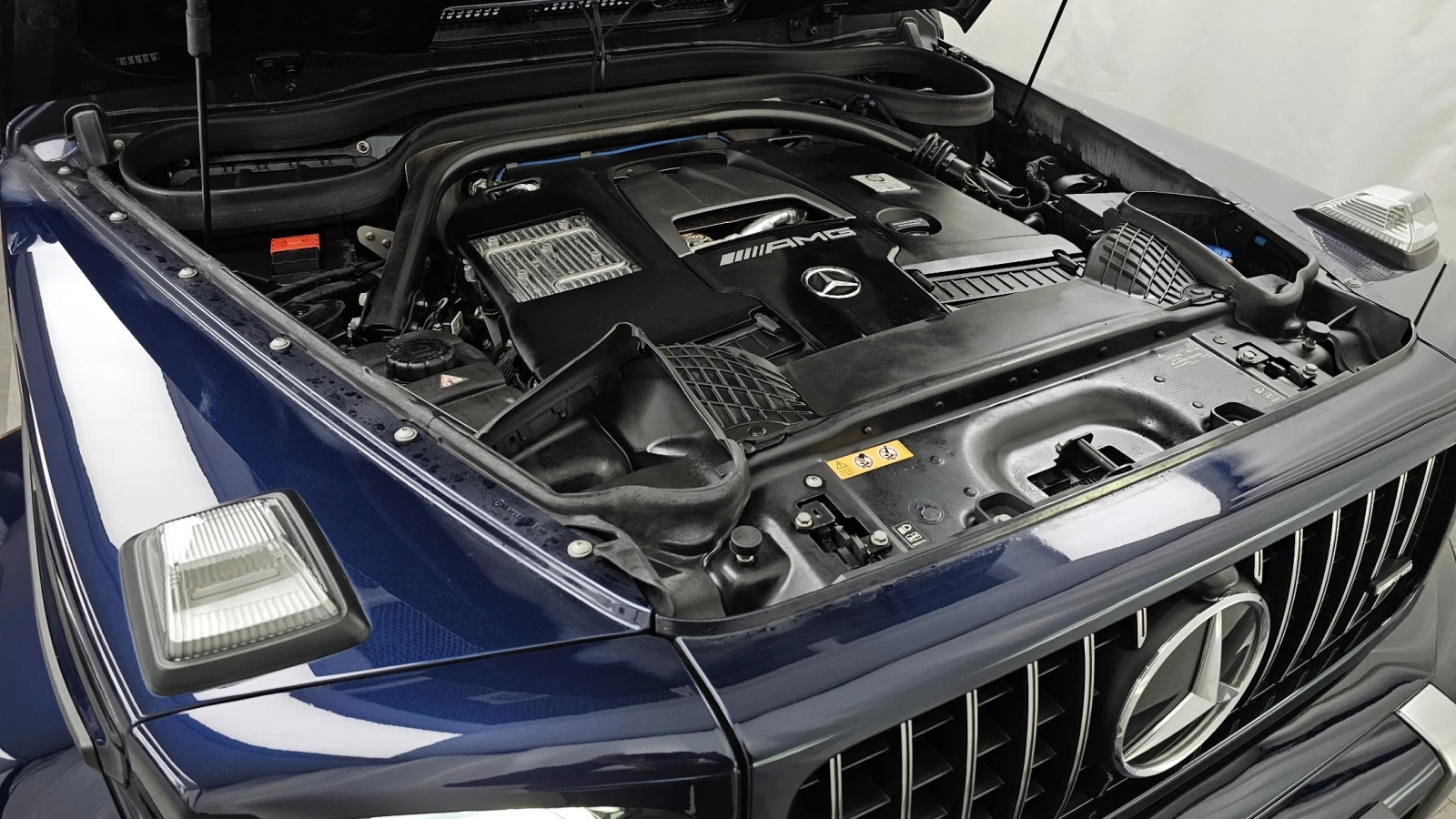 Mercedes-Benz G 63 AMG * Burmester* 360* АВТОКРЕДИТ, снимка 17 - Автомобили и джипове - 54576949