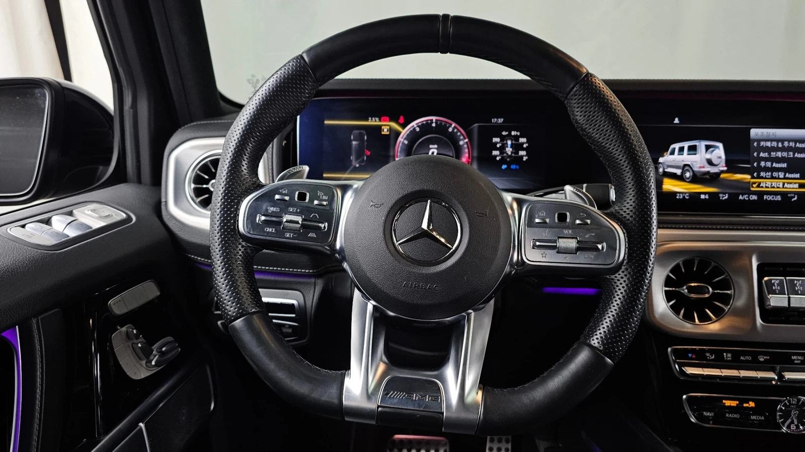 Mercedes-Benz G 63 AMG * Burmester* 360* АВТОКРЕДИТ, снимка 7 - Автомобили и джипове - 54576949