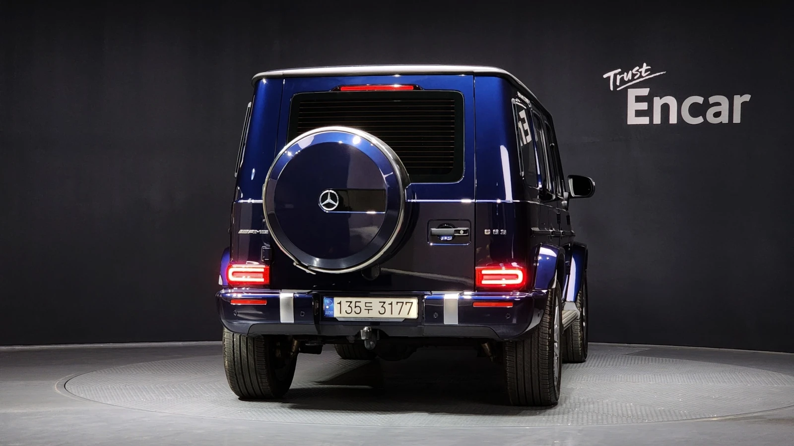 Mercedes-Benz G 63 AMG * Burmester* 360* АВТОКРЕДИТ, снимка 4 - Автомобили и джипове - 54576949