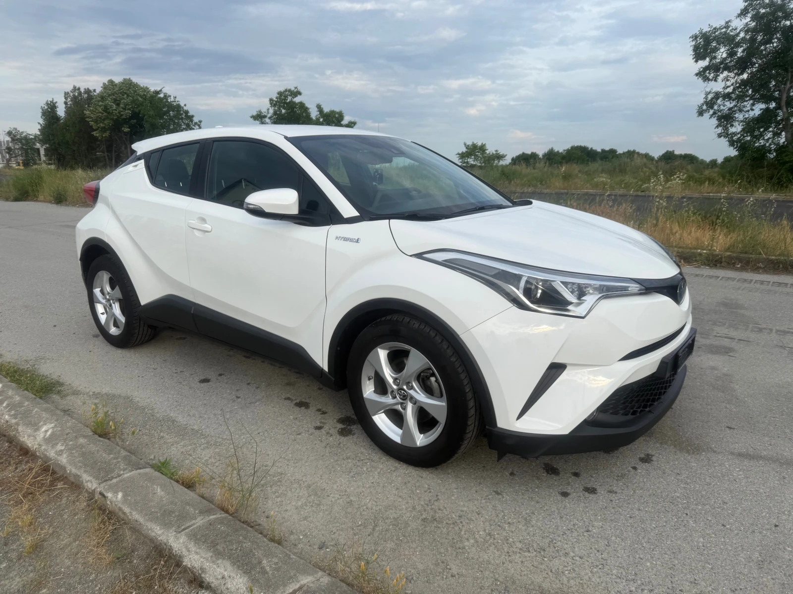 Toyota C-HR TREND ШВЕЙЦАРИЯ, снимка 4 - Автомобили и джипове - 54745573