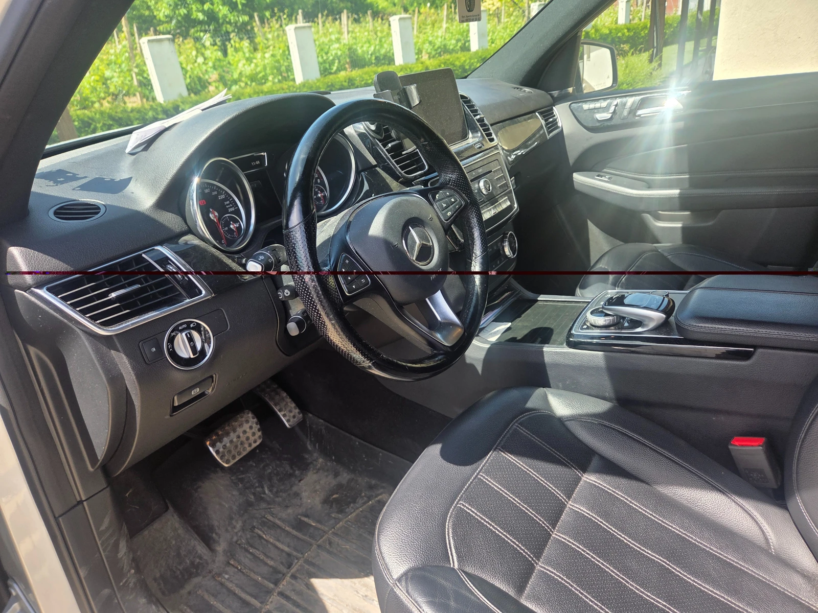 Mercedes-Benz GLE 400, снимка 12 - Автомобили и джипове - 55389645