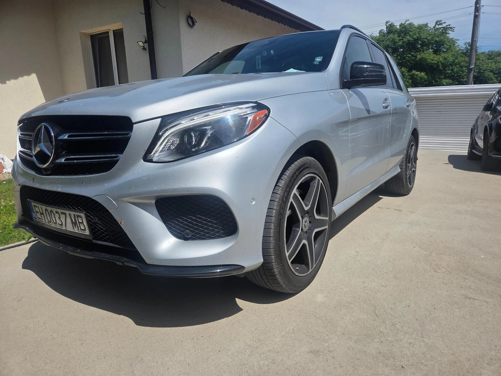 Mercedes-Benz GLE 400, снимка 2 - Автомобили и джипове - 55389645