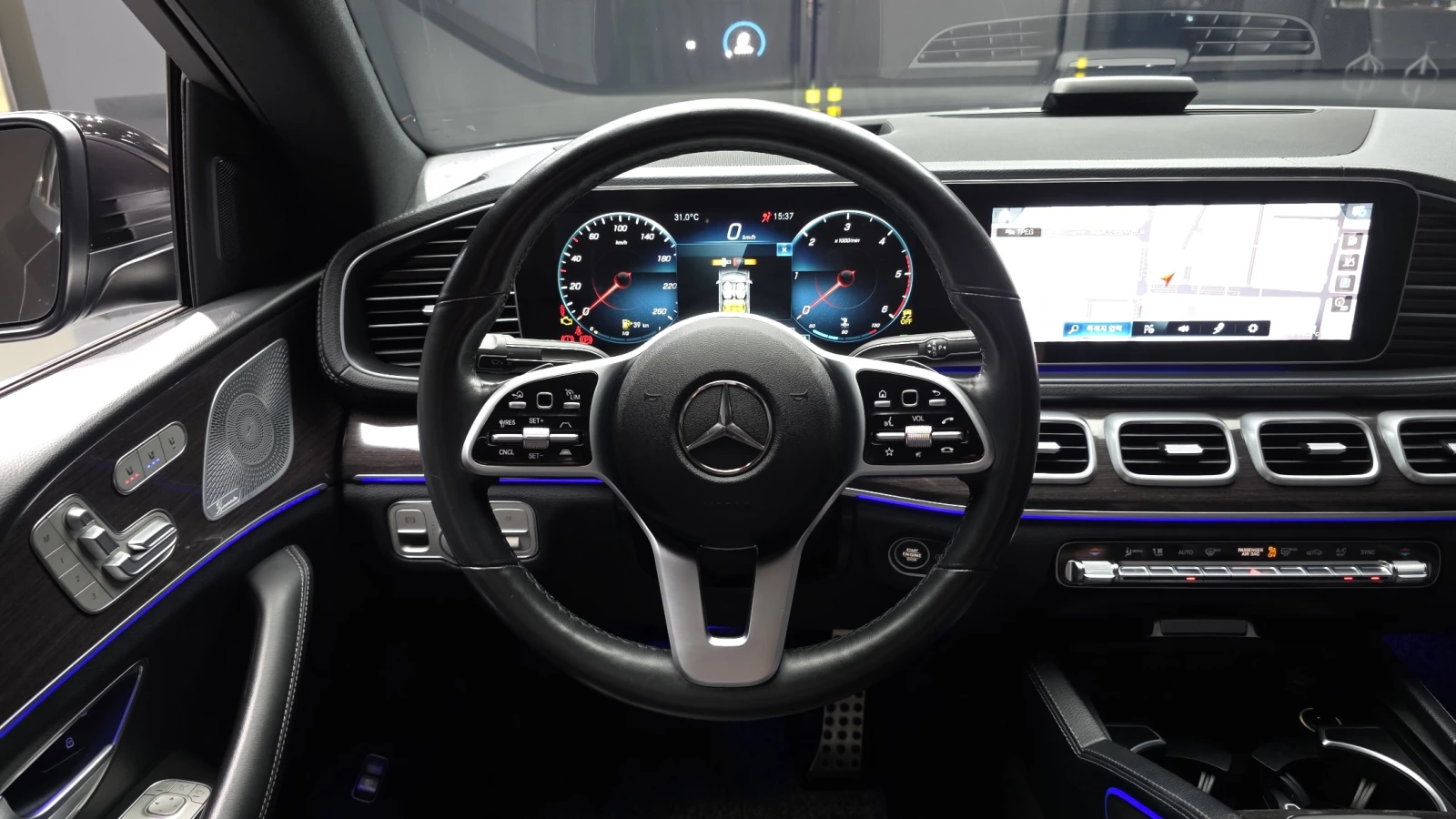 Mercedes-Benz GLE Coupe GLE400d* BLIND SPOT* ЕЛ. БАГАЖНИК* HUD* 360* КРАЙН, снимка 13 - Автомобили и джипове - 55435281