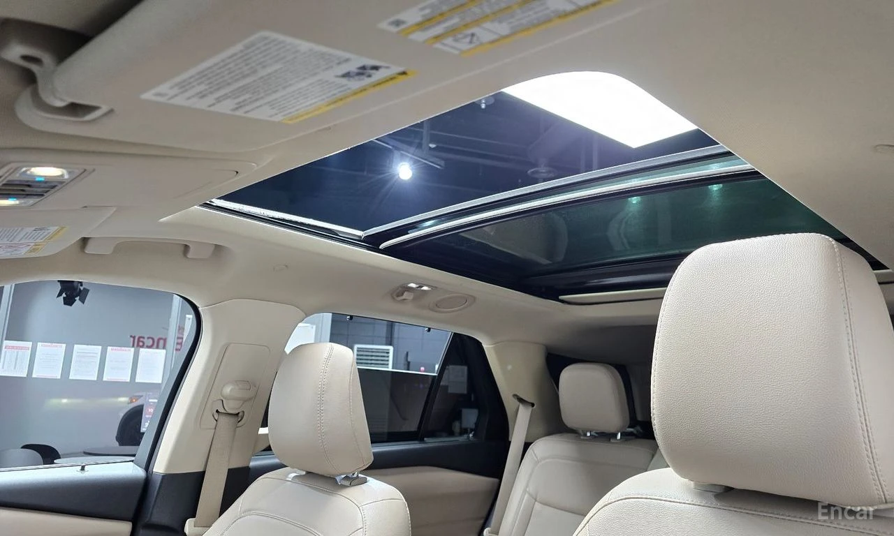 Ford Explorer 3.0 PHEV* DISTRONIC* 360 CAM* ПОДГРЕВ* ОБДУХВАНЕ* , снимка 13 - Автомобили и джипове - 55623533