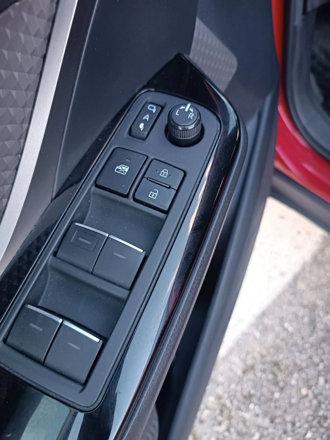 Toyota C-HR 2.0i - 150�.�. | Mobile.bg � ����������� 10