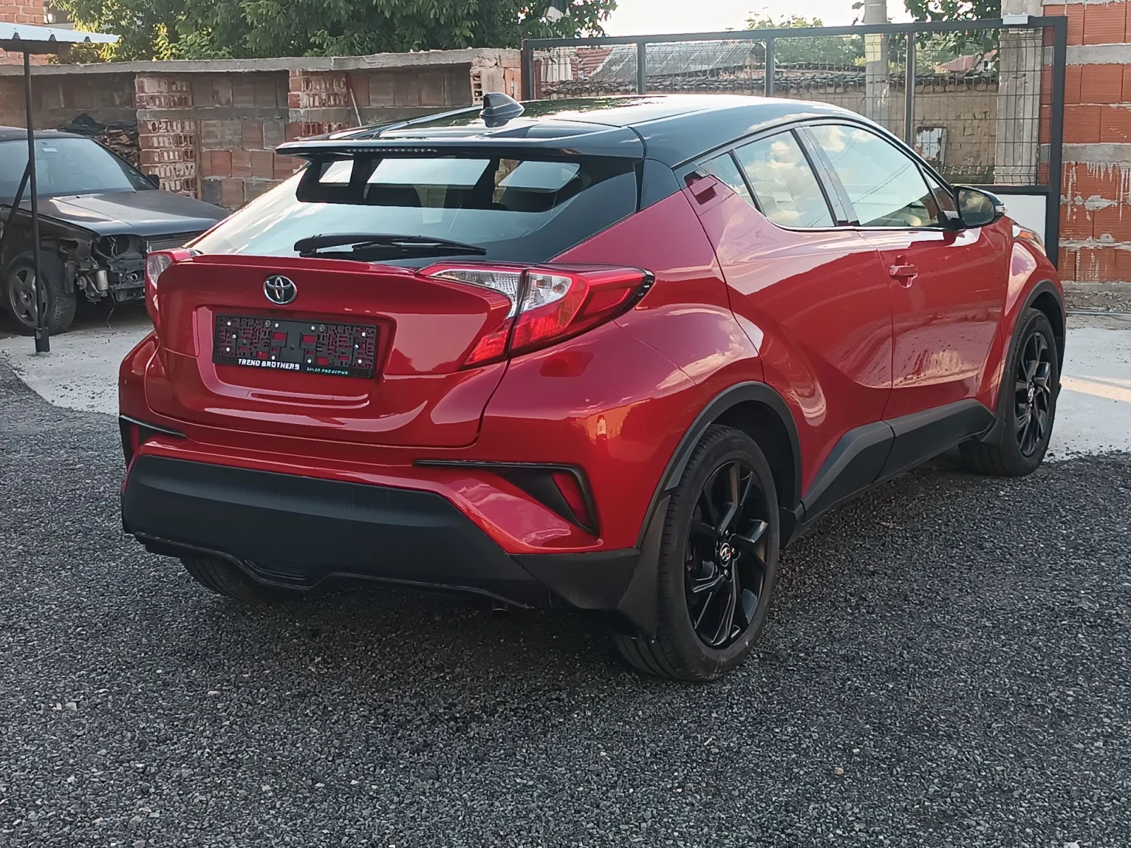 Toyota C-HR 2.0i - 150�.�. | Mobile.bg � ����������� 7