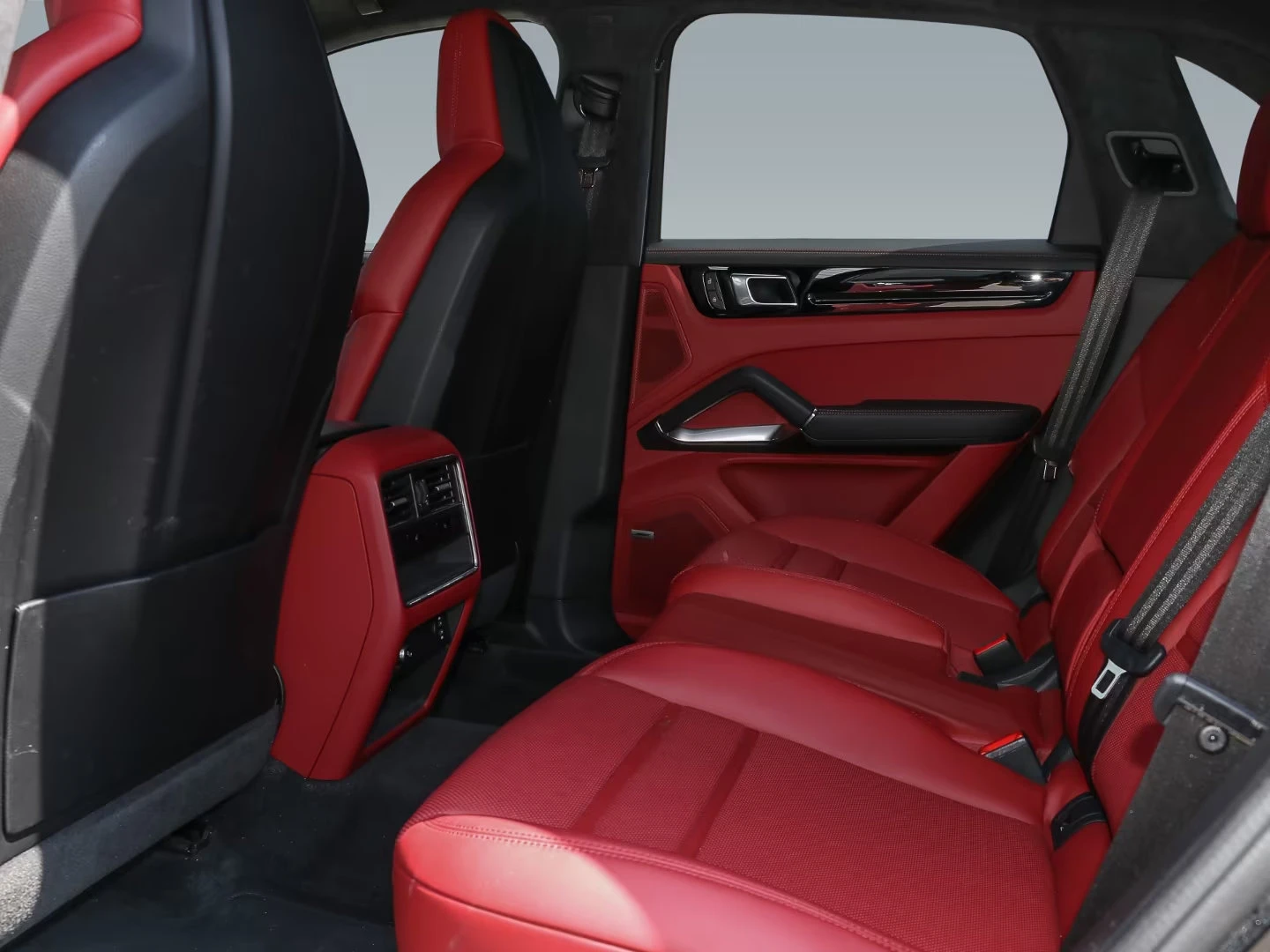 Porsche Cayenne TURBO/550HP/HUD/360/PANO/ACC/SOFT/857z, снимка 14 - Автомобили и джипове - 55938429