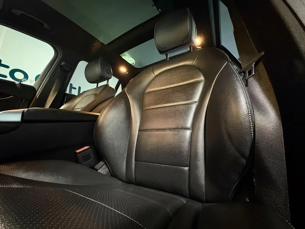 Mercedes-Benz GLC, снимка 9 - Автомобили и джипове - 56180469