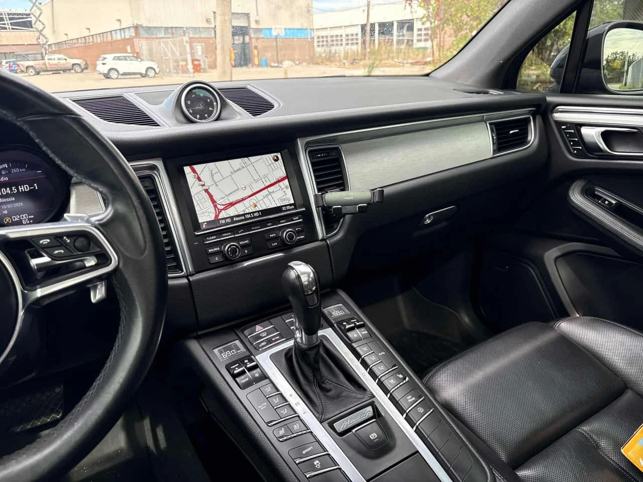 Porsche Macan * S * CARFAX * БЕЗ ПЪРВОНАЧАЛНА ВНОСКА, снимка 10 - Автомобили и джипове - 56332923