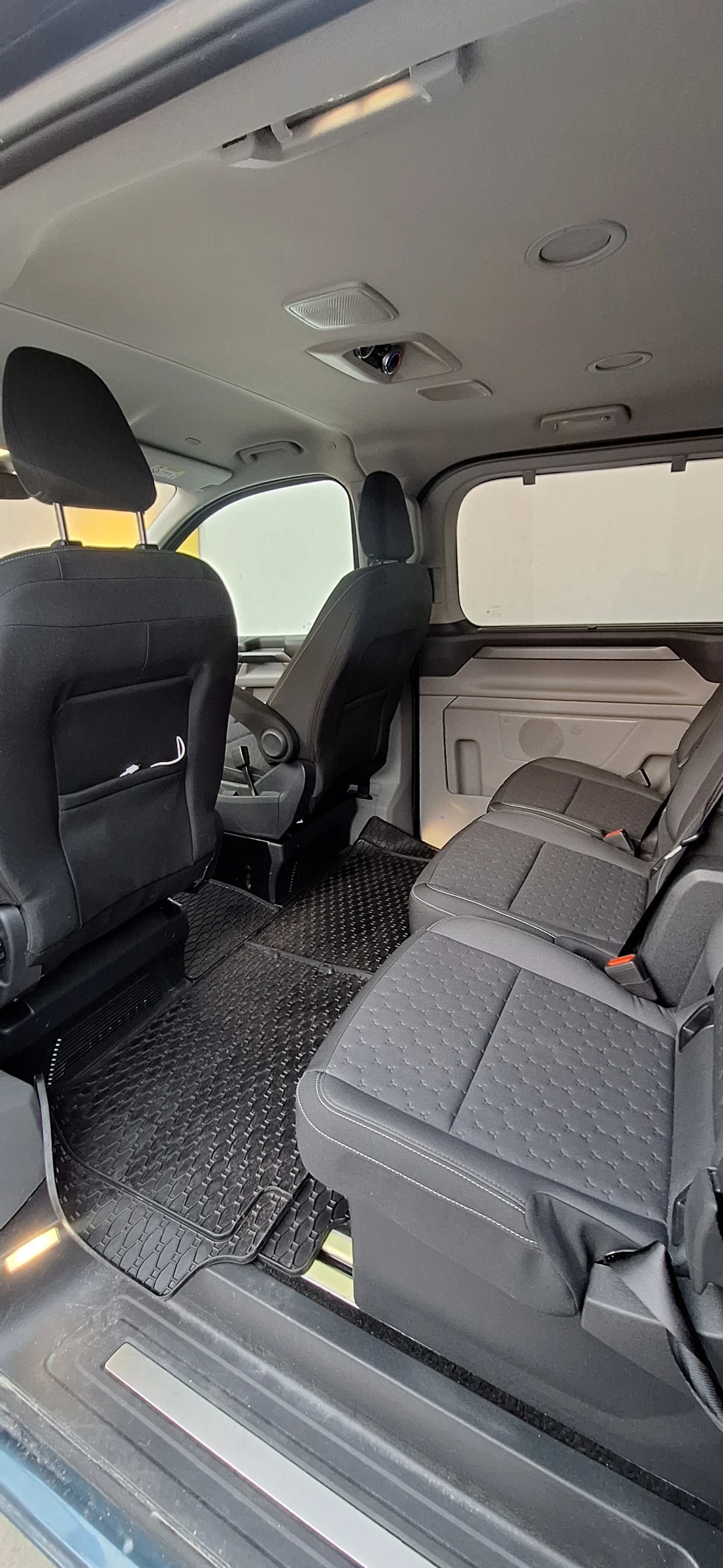 Ford Tourneo Custom, снимка 5 - Бусове и автобуси - 53918118