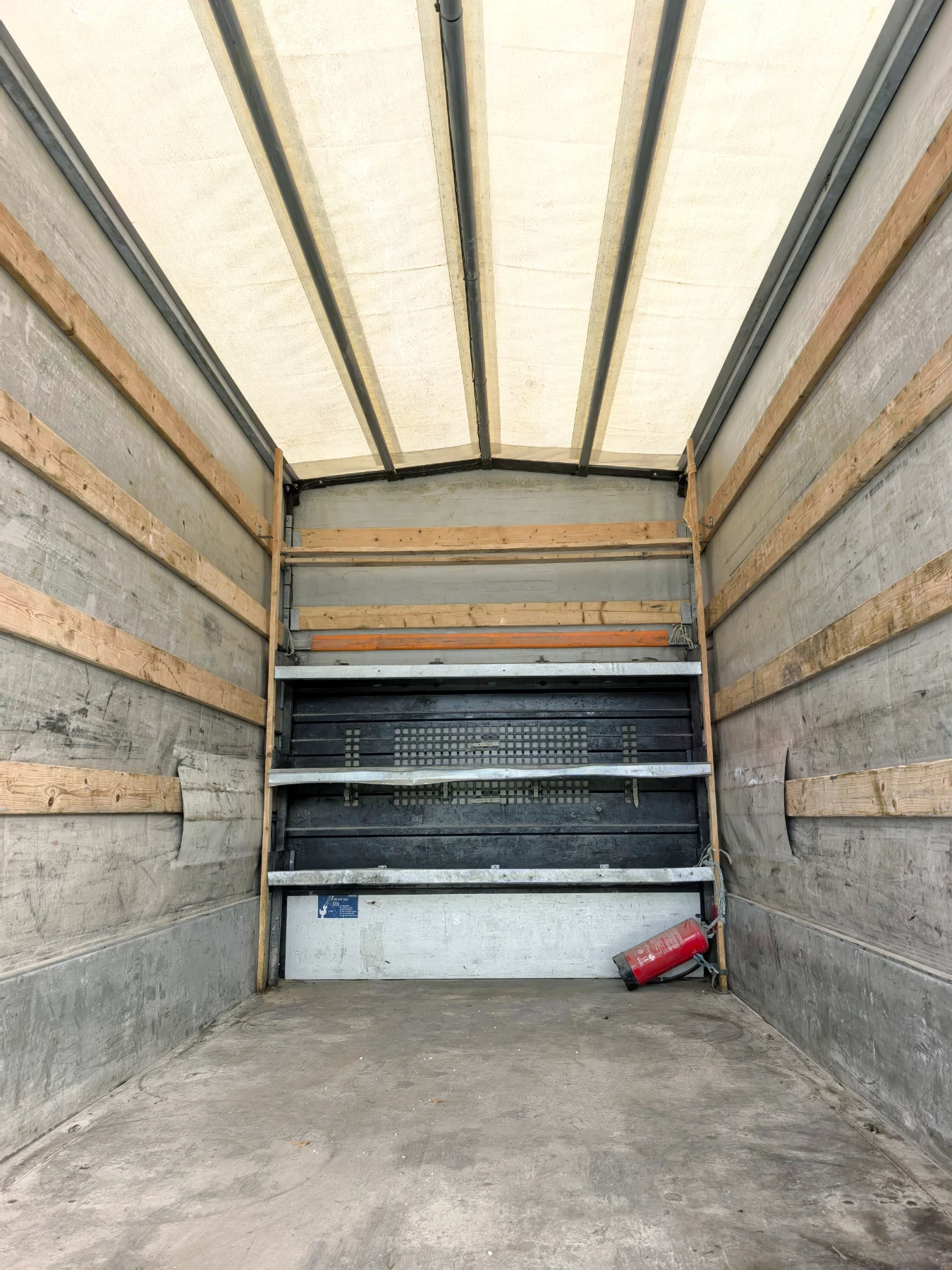 Mercedes-Benz Sprinter 316 316 CDI * 163 к.с, снимка 6 - Бусове и автобуси - 54258067