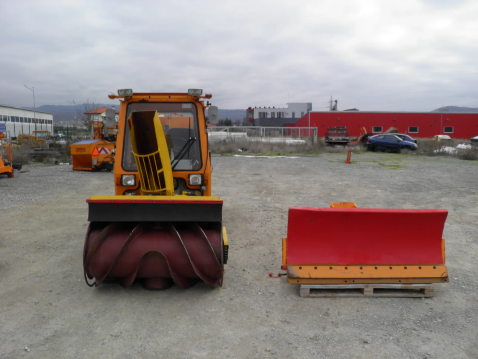 Mercedes-Benz UNIMOG Boschung BP 404 | Mobile.bg   1