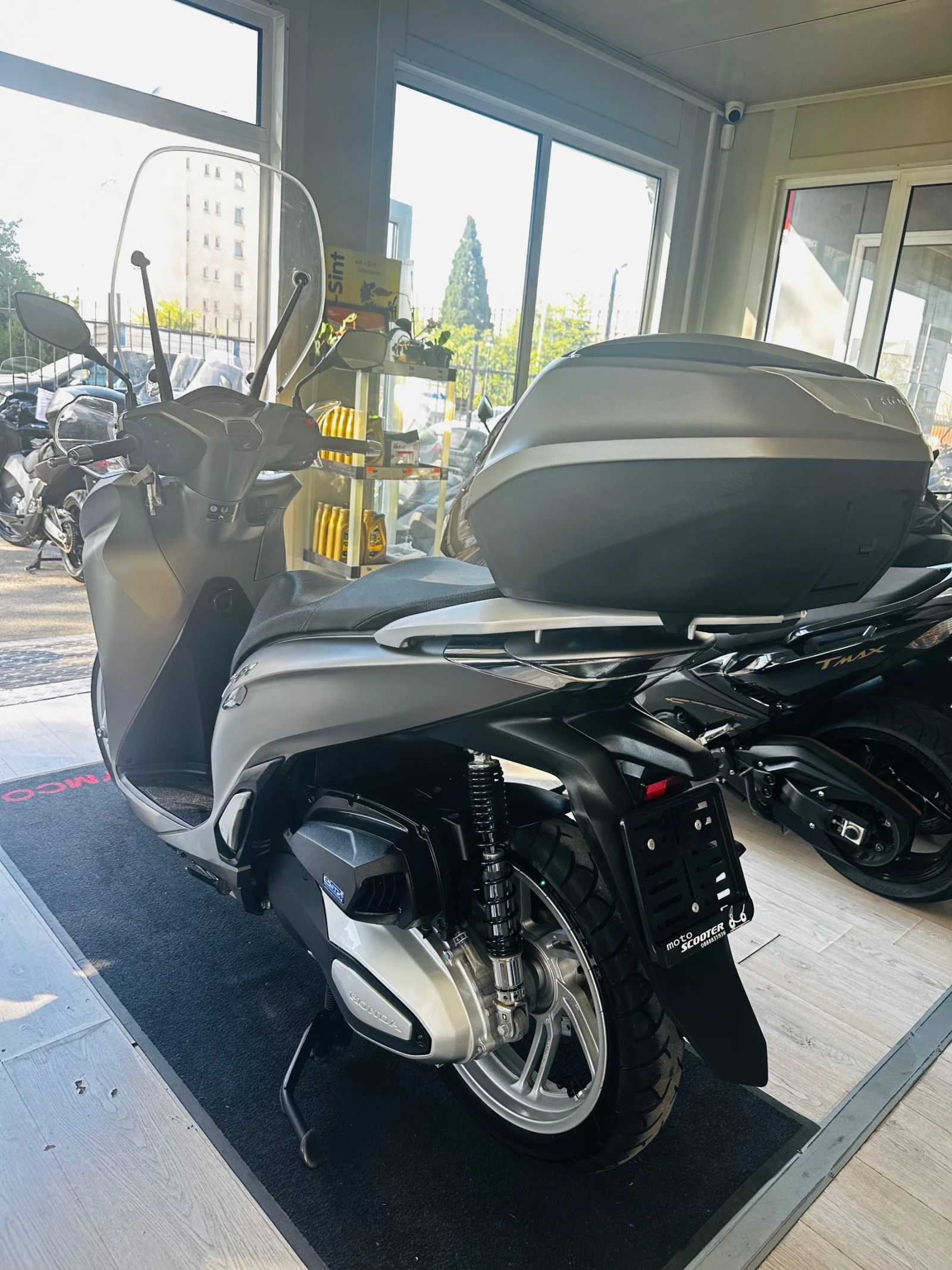 Honda Sh 350i 5792км. ABS/TC/LED - изображение 8