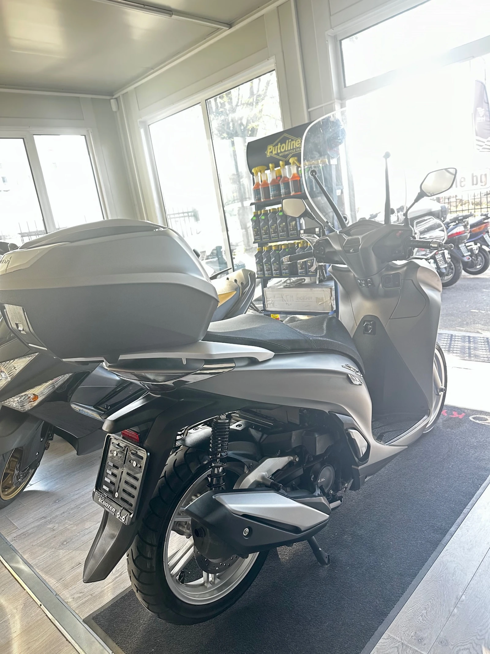 Honda Sh 350i 5792км. ABS/TC/LED - изображение 10