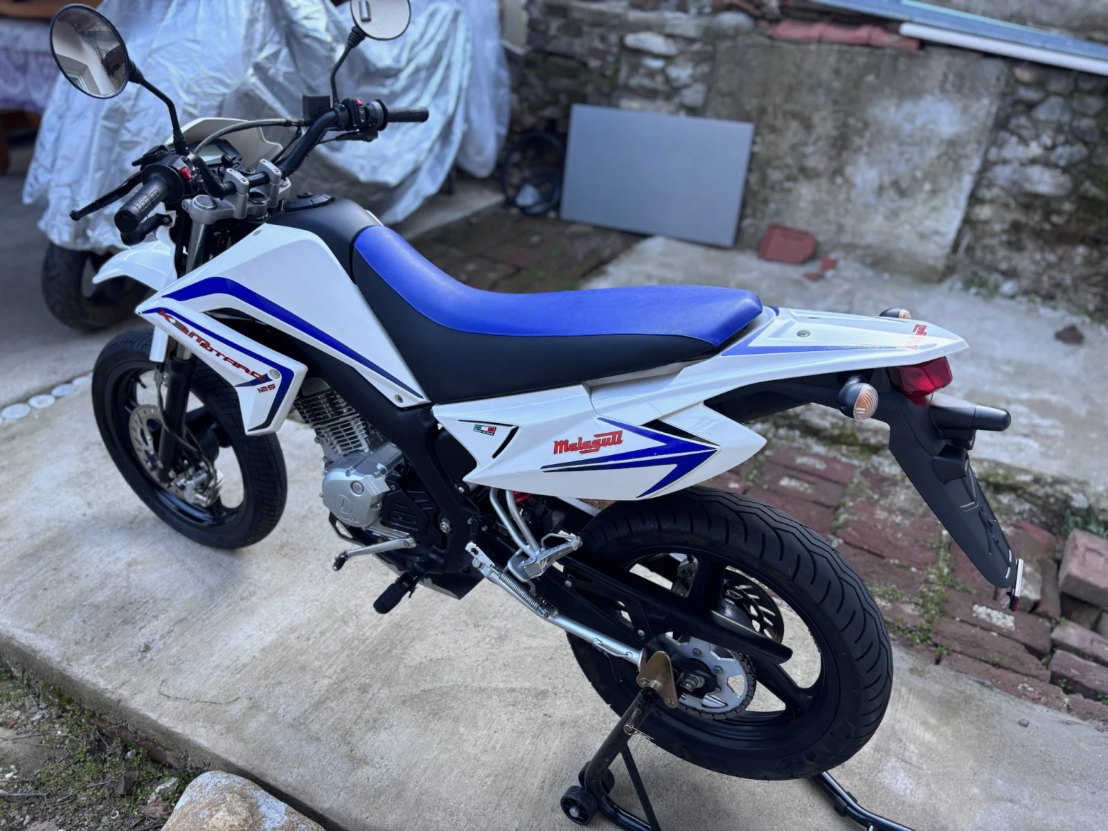 Malaguti X3M 125 A1 категория - изображение 5