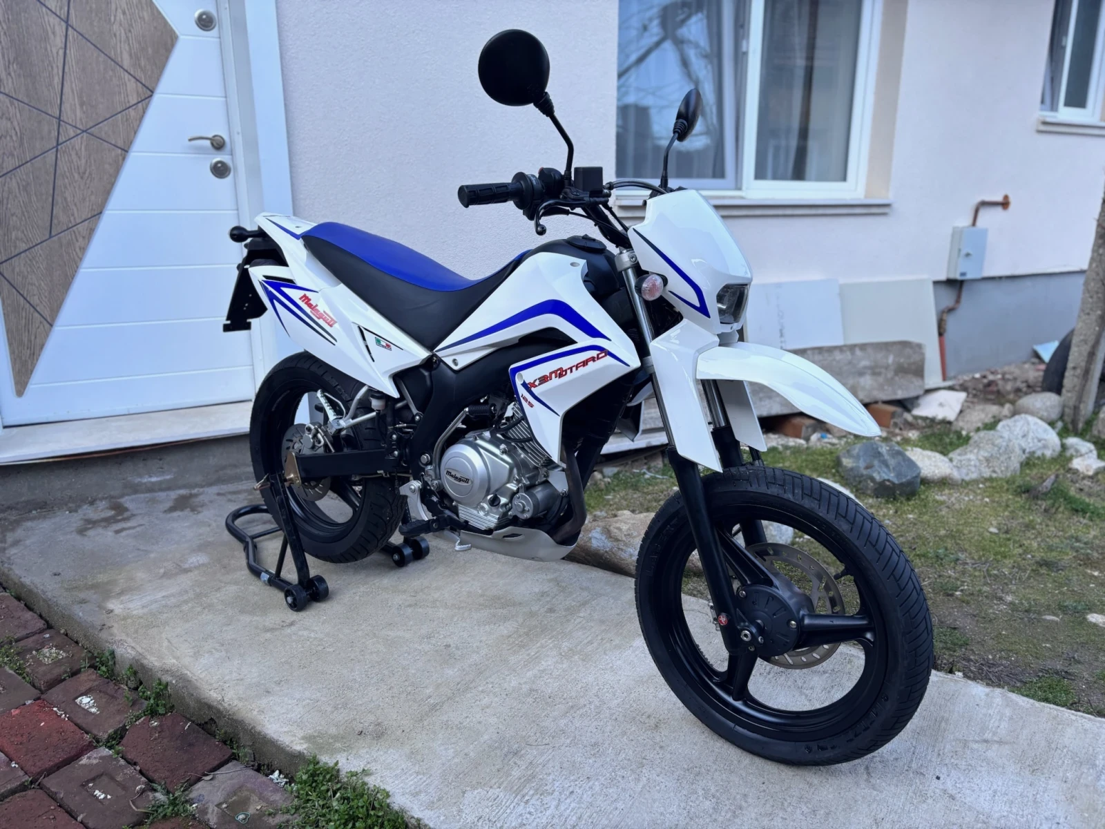 Malaguti X3M 125 A1 категория - изображение 2