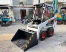 Мини челни товарачи Bobcat S70 - изображение 5