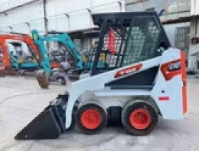 Мини челни товарачи Bobcat S70 - изображение 4