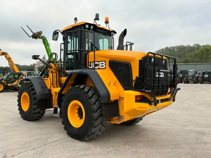 Челен товарач JCB 437, снимка 3 - Индустриална техника - 47362807